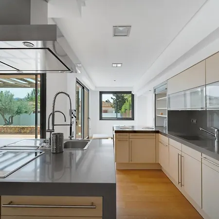 Villa Mateos *