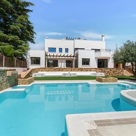 Villa Mateos *